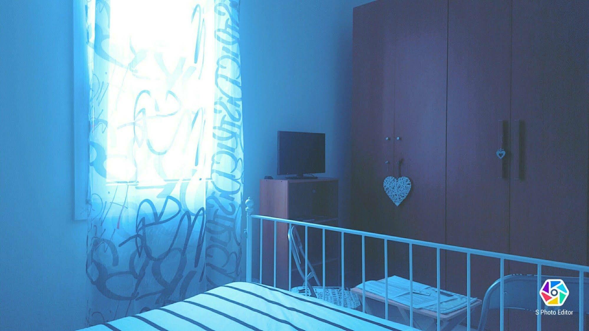 Stazione Centrale Bed & Breakfast Bologna Exterior photo